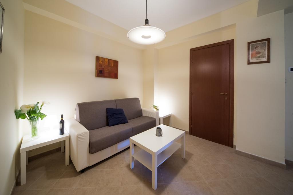 The Clock Houses Borgo Gallodoro 勒托阳尼 外观 照片