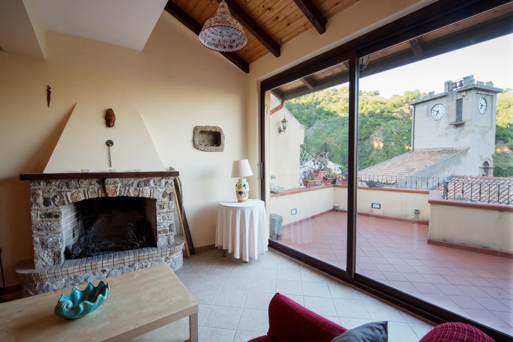 The Clock Houses Borgo Gallodoro 勒托阳尼 外观 照片