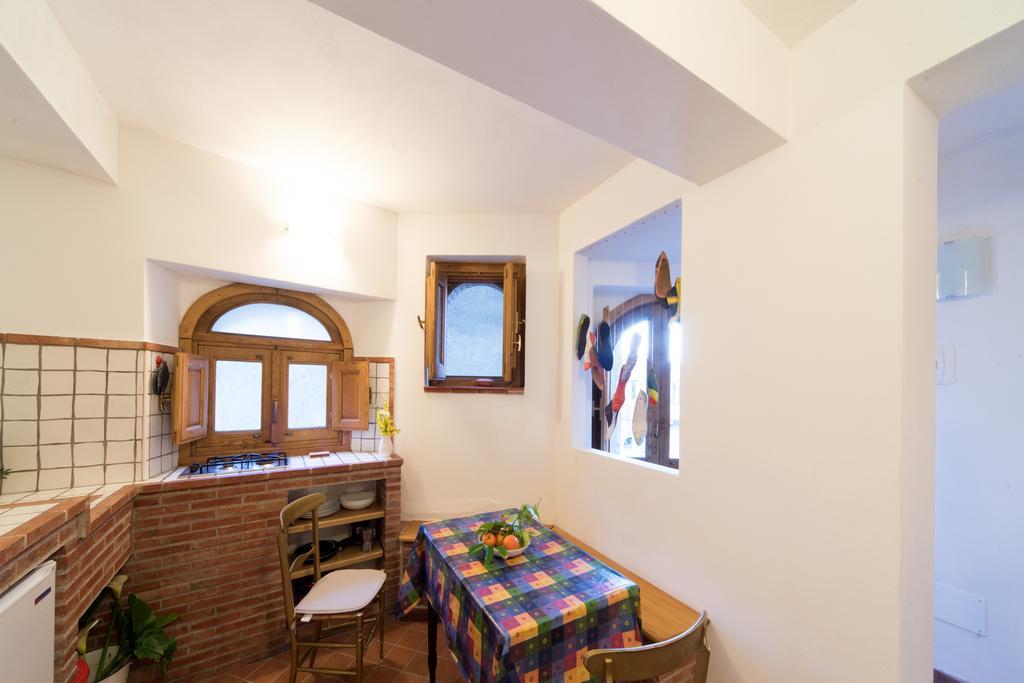 The Clock Houses Borgo Gallodoro 勒托阳尼 外观 照片
