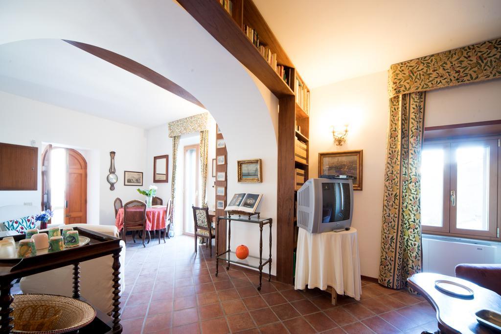 The Clock Houses Borgo Gallodoro 勒托阳尼 外观 照片