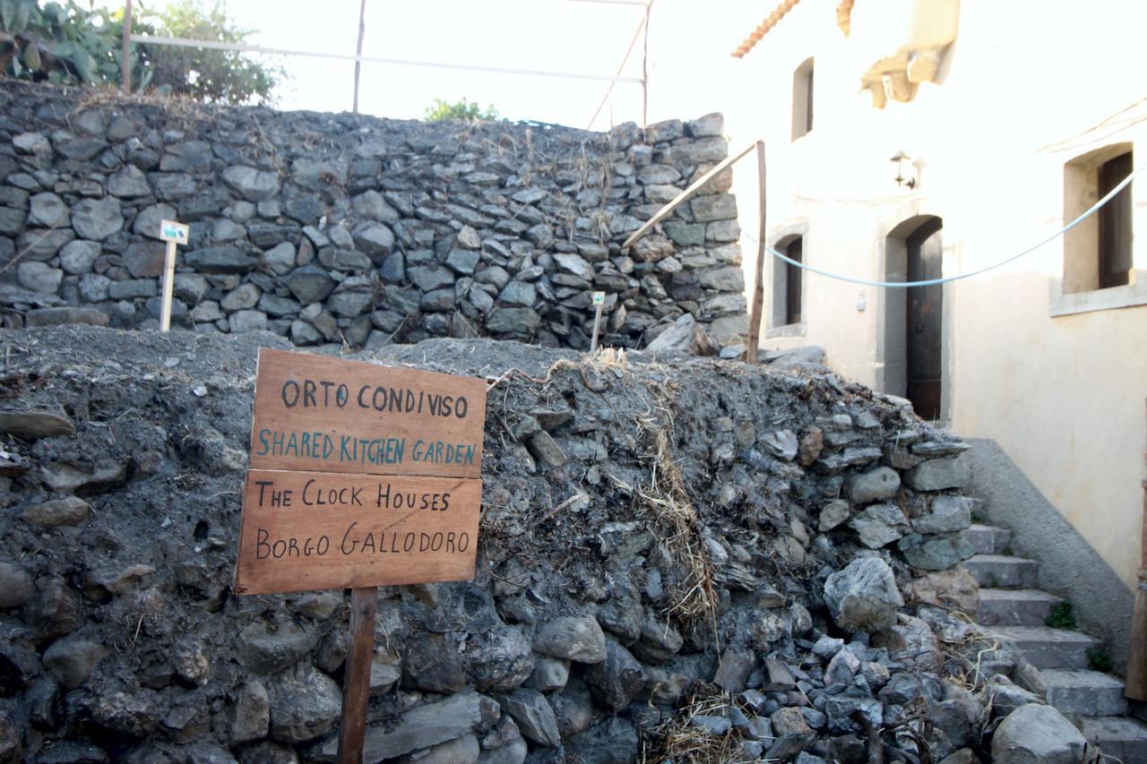 The Clock Houses Borgo Gallodoro 勒托阳尼 外观 照片